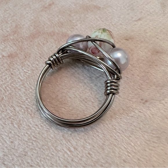 Handmade Wire Wrapped Ring Floral Rose Glass Purple Pearls Metal Hand Done - Picture 8 of 11